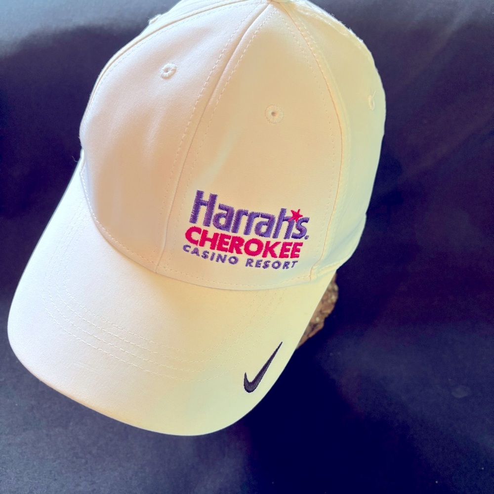 Nike Harrahs Casino White Cap